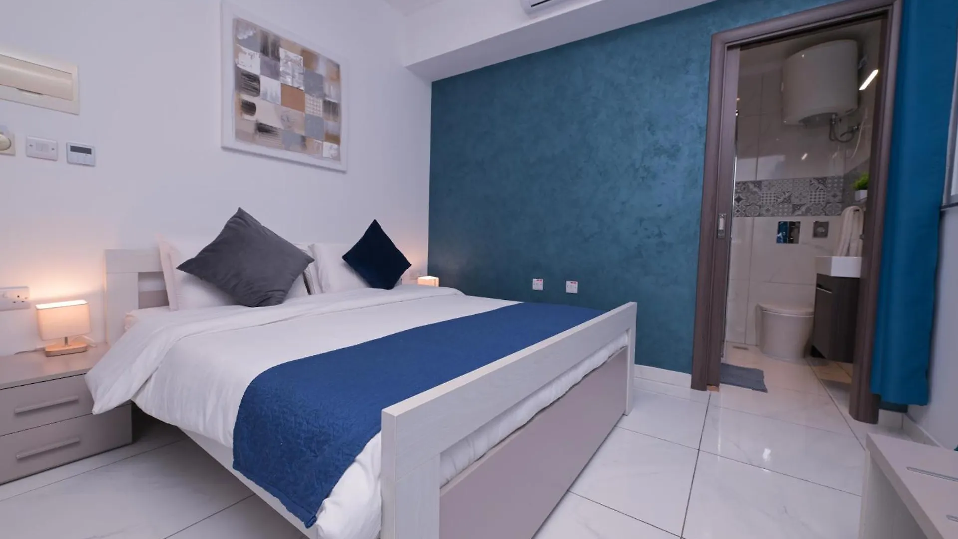 The Exiles Hotel Sliema
